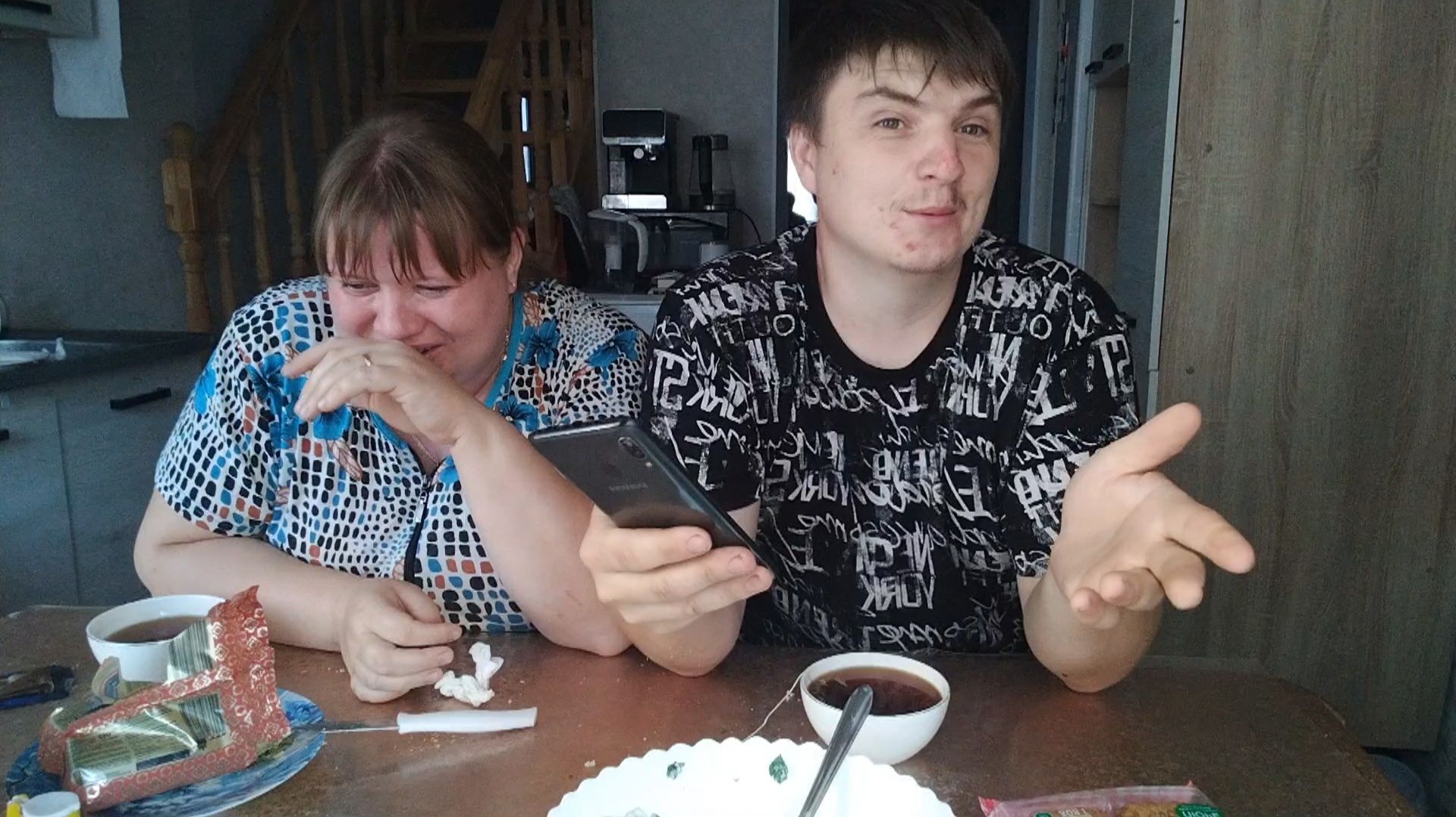 ВСЕМ ПРИВЕТ! МЫ ТЕПЕРЬ ТИМА И ТАМА / ПОЕХАЛИ ЗА ПОКУПКАМИ В ЧИЖИК