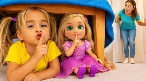 Алиса помогает своим игрушкам! Они оживают!