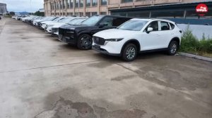 г. Суйфэньхэ, осмотр ассортимента новых авто по наличию