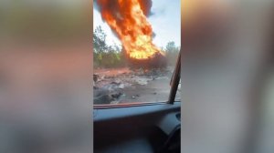 Русский дрон уничтожил украинский трал с БТР М113 на трассе Близнюки - Барвенково