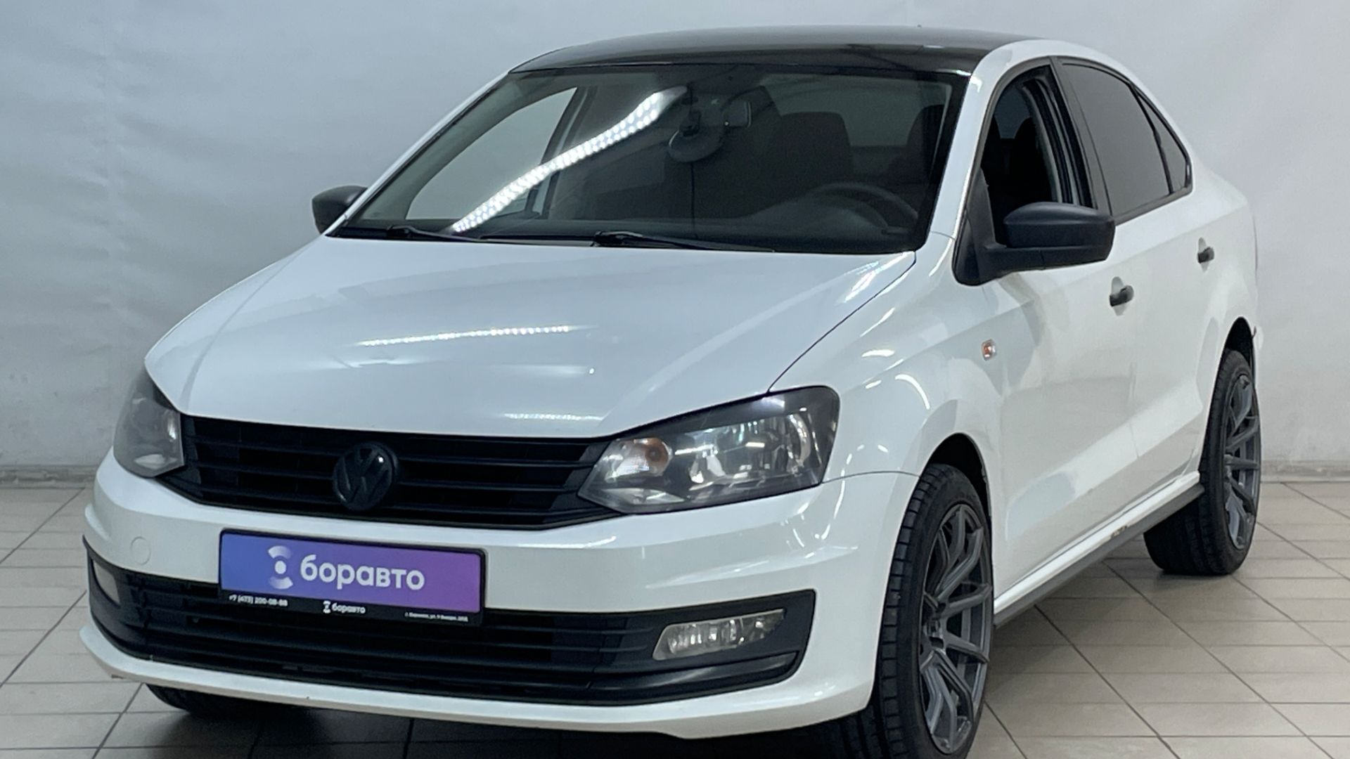 VOLKSWAGEN POLO