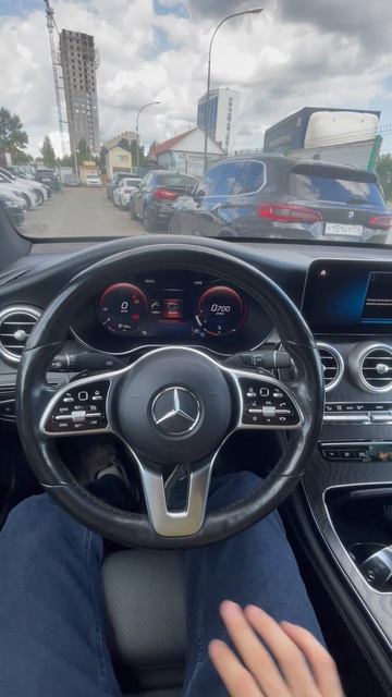 2020 Mercedes-Benz GLC 300 запуск двигателя