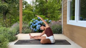 Soft & Gentle Yoga Stretch   All Levels - Relaxing Flow