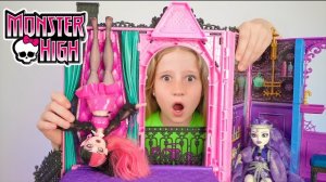 Nastya and friends’ Spooky Adventure
