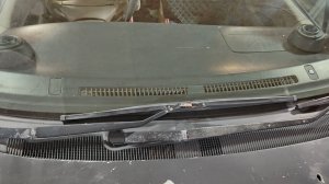 Как снять жабо Nissan Liberty