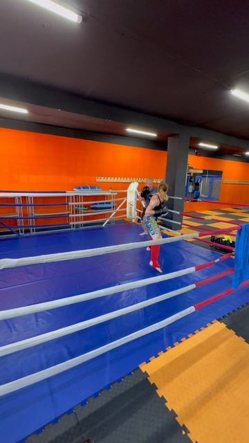 Вместе и в зал, и на ринг: активная семья показывает класс 👊