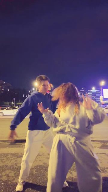 во всем виноват мегаполис #юмор#танцы #подруга #рек