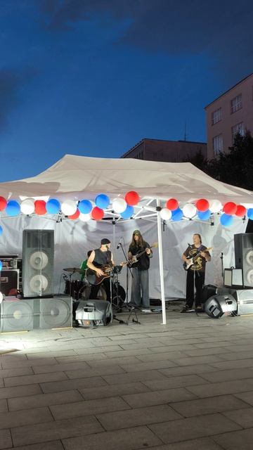 21.08.2026 провели концерт ко дню флага Российской Федерации