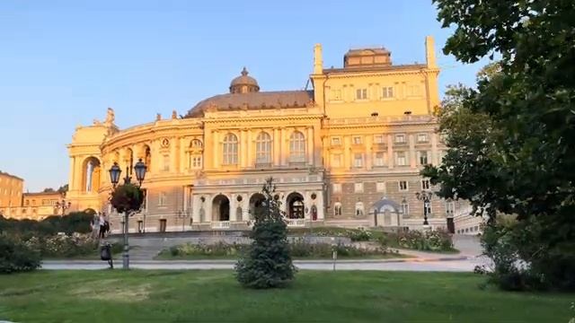 ОДЕССА 23 АВГУСТА 2026. МУЖЧИНЫ-НЕД0ЧЕЛОВЕКИ! УДАРЫ ПО РФ НЕ ПРИВЕДУТ К БУНТУ! КОРМИТЬ ВЕТЕРАНОВ!