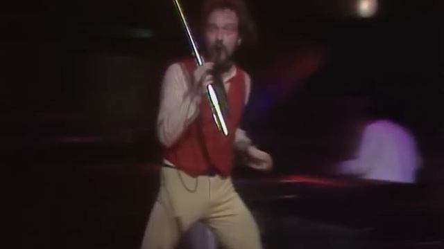 Jethro Tull - Wind Up / Locomotive Breath (19.02.77) Sight And Sound