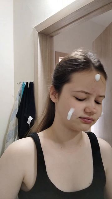 Какие средства для ухода за лицом вы используете?
