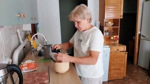 Иногда так быввет. Целый день у печки.