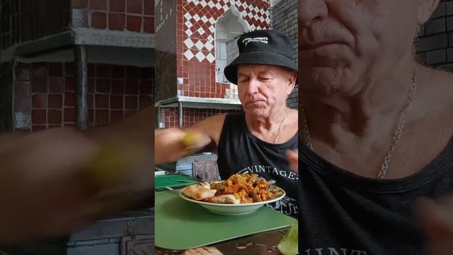 На ужин чай и икра из  баклажан. Приятного всем аппетита. Приятного всем аппетита.