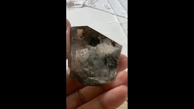 Лодолит, горный хрусталь с хлоритом