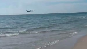 В США пилот легкомоторного самолета выжил после падения в океан