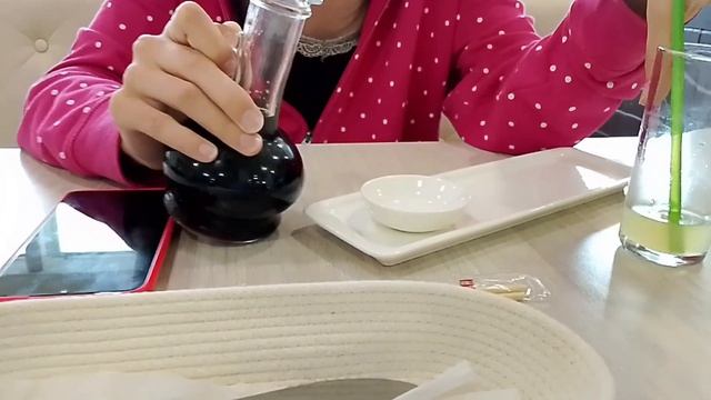 Мы в кафе Токио едим вкуснейшие роллыМукбанг.ОбъедаловоПростая жизнь в провинцииРоссия 