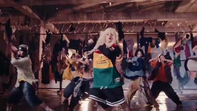 Официальное музыкальное видео YUQI M.O.  YUQI M.O. Official Music Video