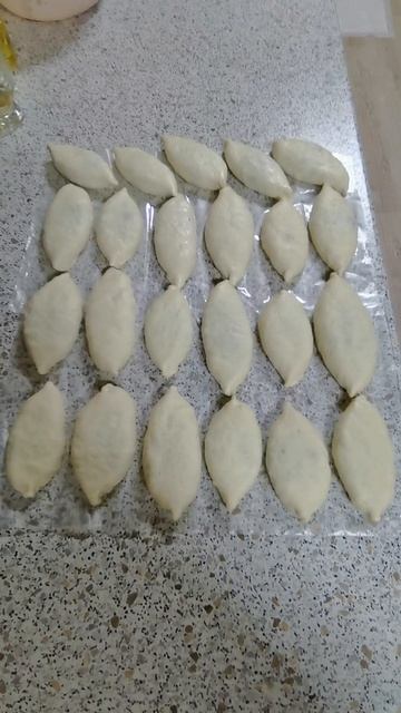 Пирожки с луком и яйцом