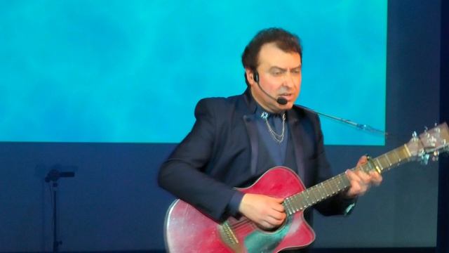 Павел Пикалов - На улице давно уже весна