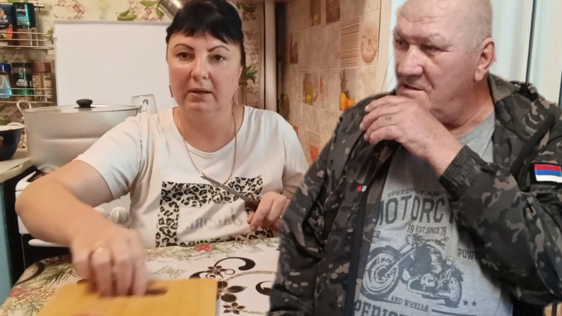 Сельчане Повседневная Жизнь /Подставили Свету /Что она несёт?
