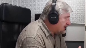 Лучше позвать психиатра