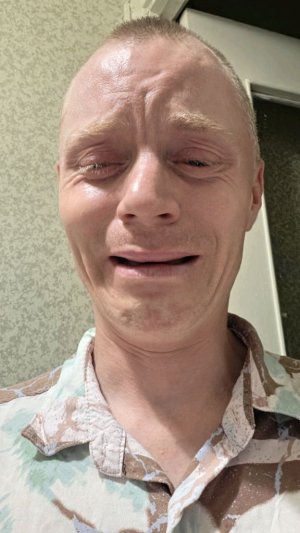УКРАЛИ ДЕНЬГИ