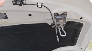 Корректная работа замка капота BMW X5 F15.mp4
