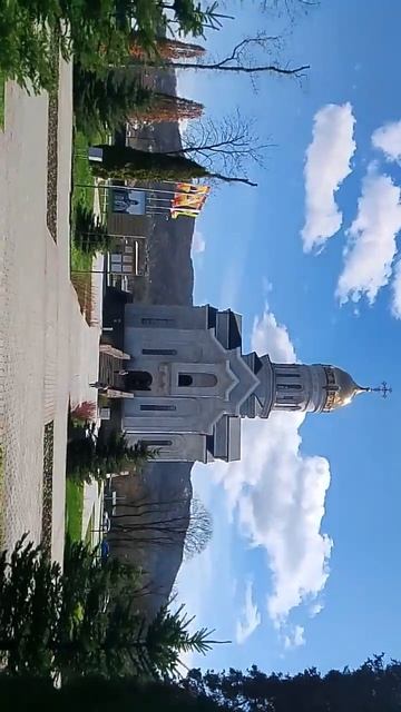 храм