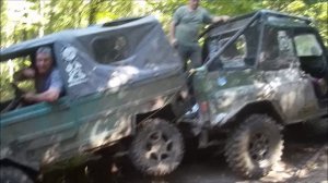 УАЗЫ  и Луазы кто доедет до точки...такой эвакуации у нас ещё не было