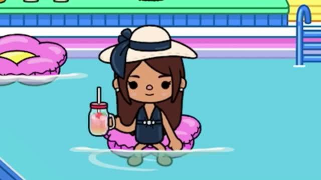 Выбор одежды на первое сентября 🏫/ Toca Boca World/.Freya Mirlife/.