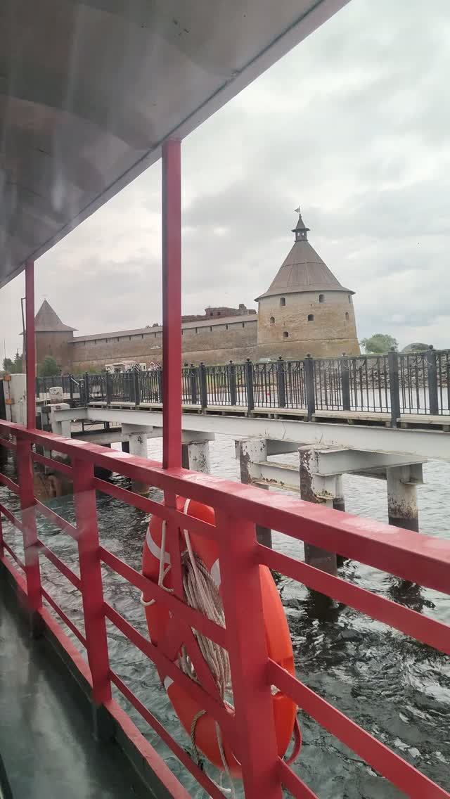 Несёмся на всех парусах к Крепости Орешек! Между прочим XIV век 😍