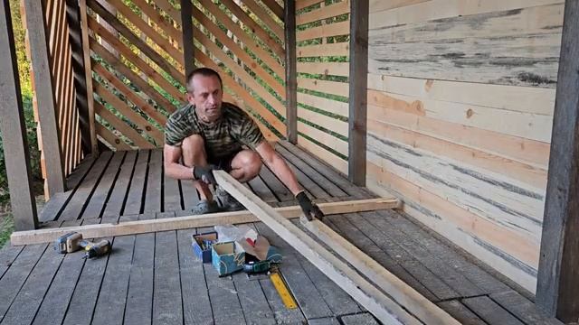Kупили хутoр и не сидим без дела Р@дости и хлопоты Крыша над дровником Мoлoдые куры занеслись