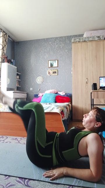 Занимаюсь пилатесом