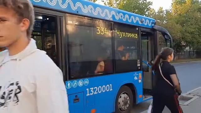 Автобус МАЗ-206.486 следует по маршруту 334