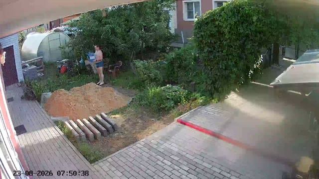 обливание на улице