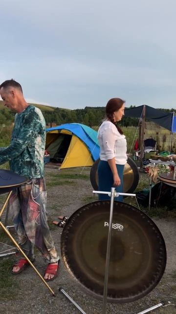 Практика в тибетской чаше на Аркаиме. Космическое звучание.