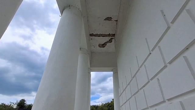 Заброшка  -  часовня Щусева, императорский мост и база дельтапланеристов. Нижние Вязовые