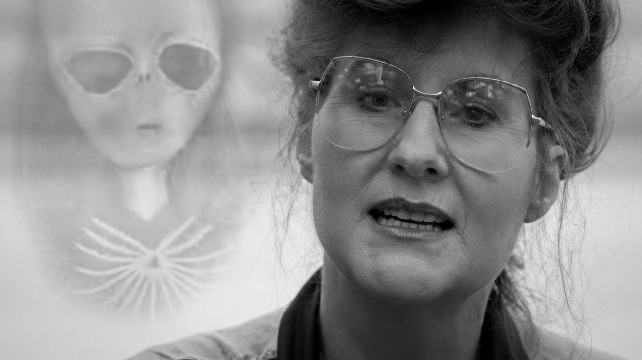 Mother And Daughter Talk About Their Alien Abduction Experience