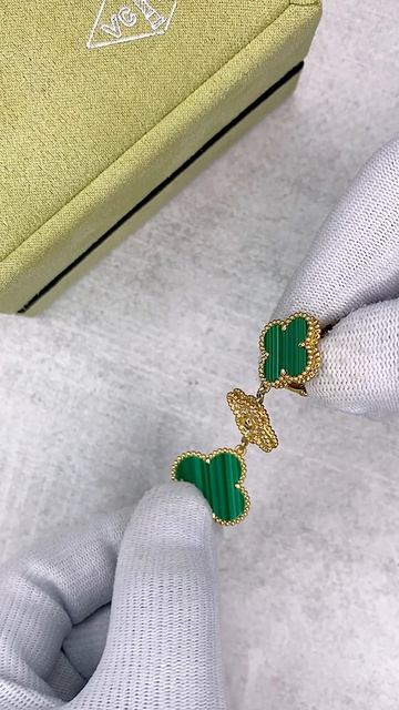 С11761 серьги с малахитом и бриллиантами в стиле Van Cleef & Arpels
