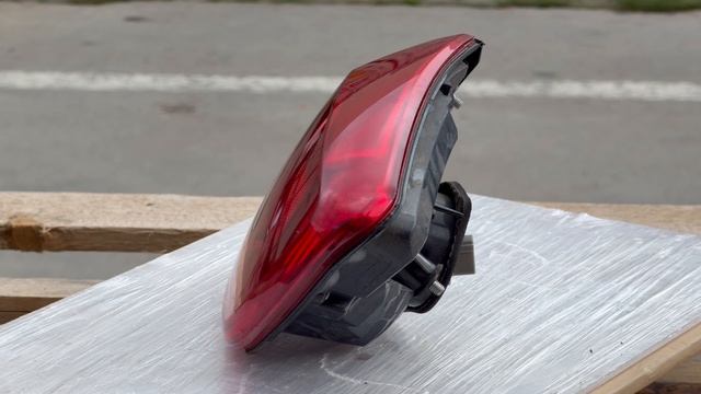 фонарь левый Peugeot 4007
