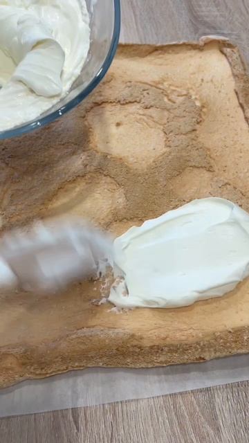 Очень вкусный нежный и воздушный десерт с клубникой