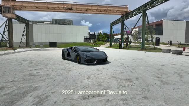 Lamborghini Revuelto 2025 - Интерьер и Экстерьер