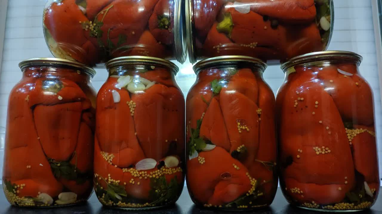 БОЛГАРСКИЙ ПЕРЕЦ НА ЗИМУ ОБАЛДЕННЫЙ рецепт! БЫСТРАЯ и ПРОСТАЯ заготовка! Понравится всем!