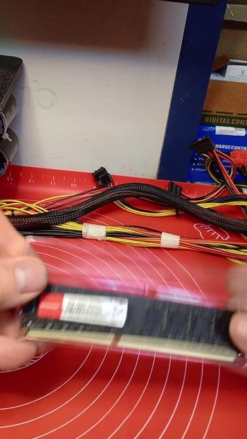 оперативка DDR3 8GB 13331600 MHz