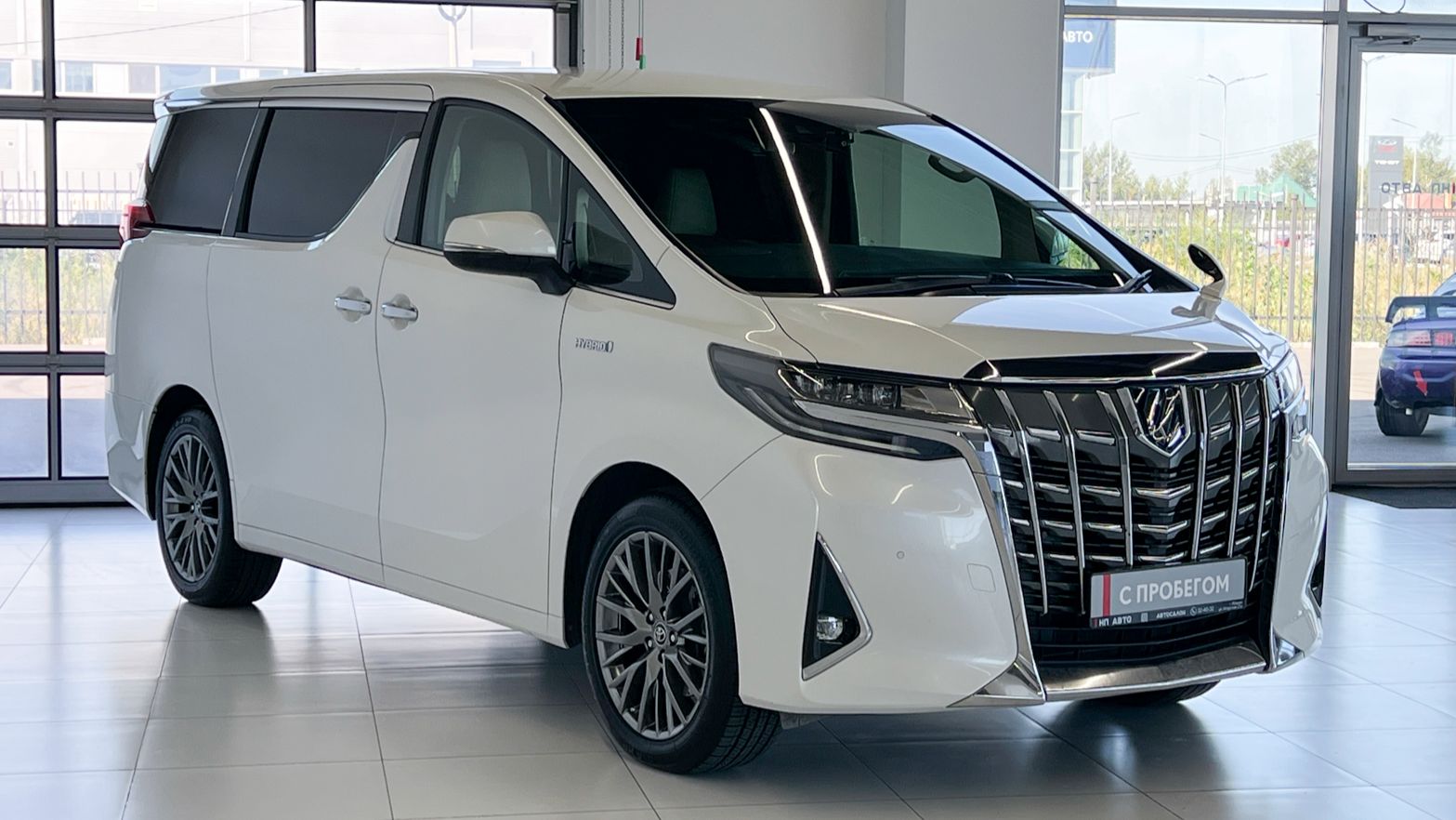Продажа Toyota Alphard, 2018 год в Абакане | НП АВТО