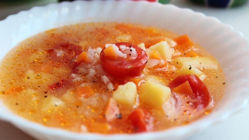 Рисовый суп с помидорами