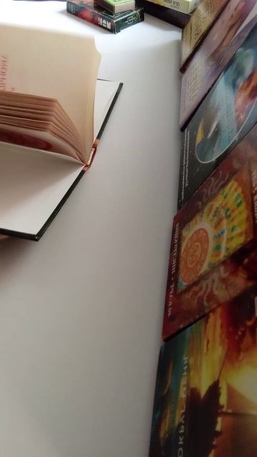 Задайте свой вопрос книге-оракулу и получите ответ... 27.08.2026... Всем мира и добра...