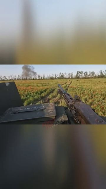 Прямое попадание российского ПТУРа по БТР М113 ВСУ