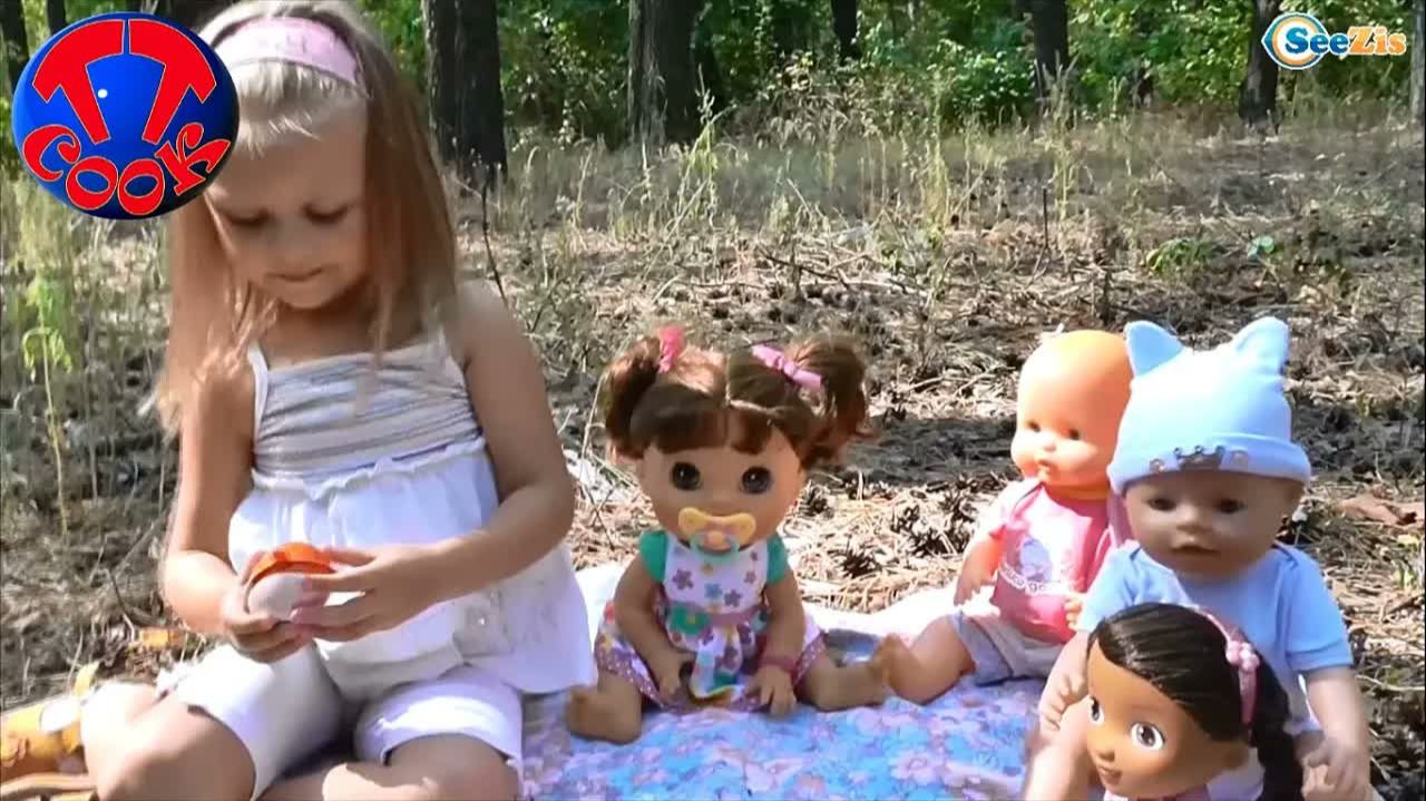 ✔ Кукла Беби Борн и девочка Ярослава с друзьями в лесу на Пикнике   Picnic With A Doll Bab