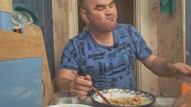 МУКБАНГФУНЧОЗА С КУРИНОЙ ГРУДКОЙ И МЕКСИКАНСКОЙ СМЕСЬЮПИРОЖНОЕ ТИРАМИСУ С КРЕМЧИЗОМ